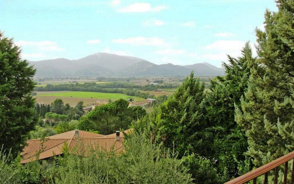 Podere Calderuccio La Pineta: Autumn, Scenic View, Spring, Summer