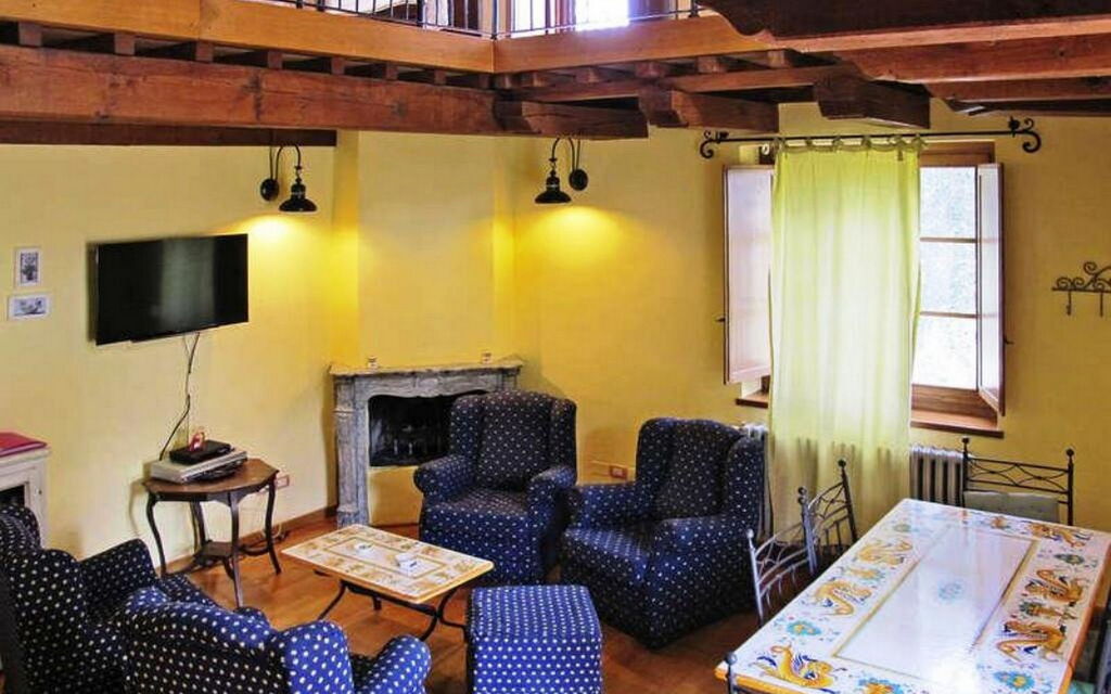 Podere Calderuccio La Pineta: Autumn, Living Room, Spring, Summer