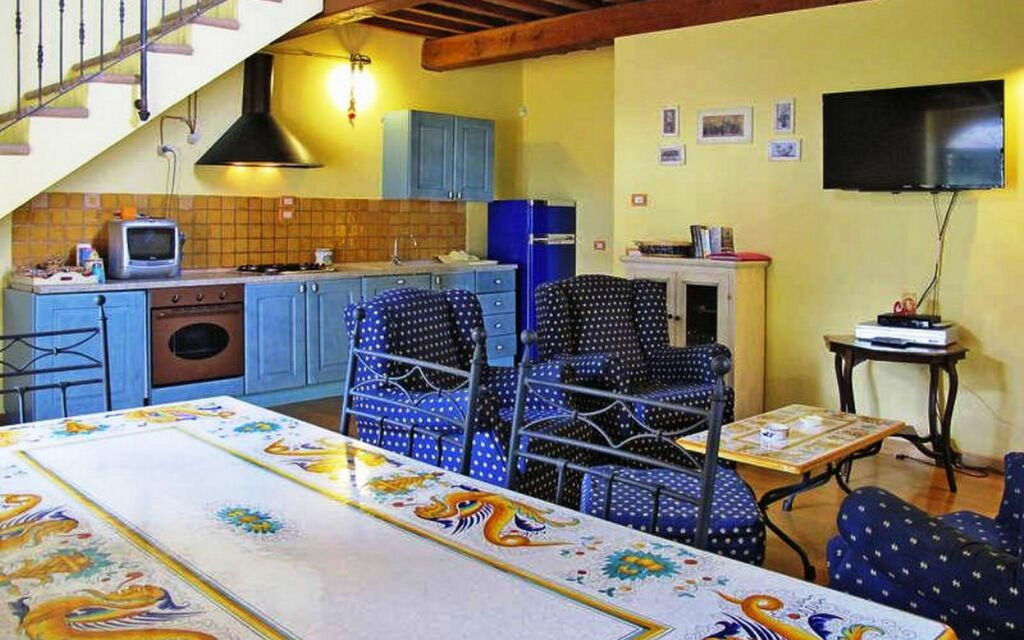 Podere Calderuccio La Pineta: Autumn, Kitchen, Spring, Summer