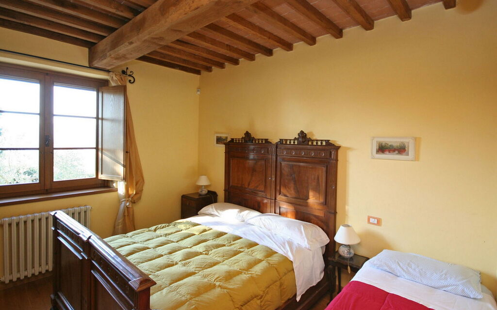 Podere Calderuccio La Pineta: Autumn, Bedroom, Spring, Summer
