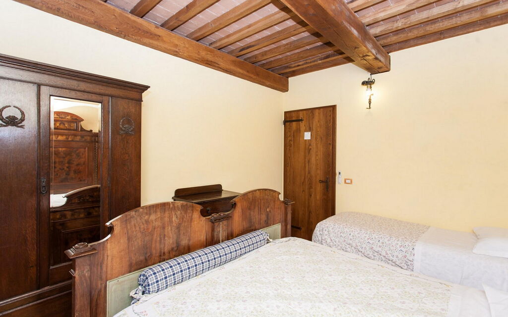 Podere Calderuccio La Pineta: Autumn, Bedroom, Spring, Summer