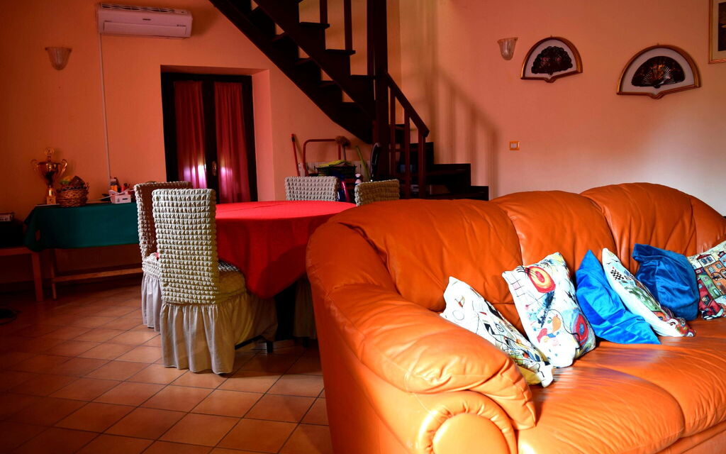 Casa Carletto, Abruzzo: Autumn, Living Room, Spring, Summer
