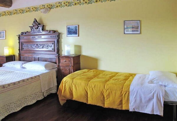 Dependace La Pineta, Ac, Wifi, Perugia: Autunno, Estate, Primavera, Soggiorno