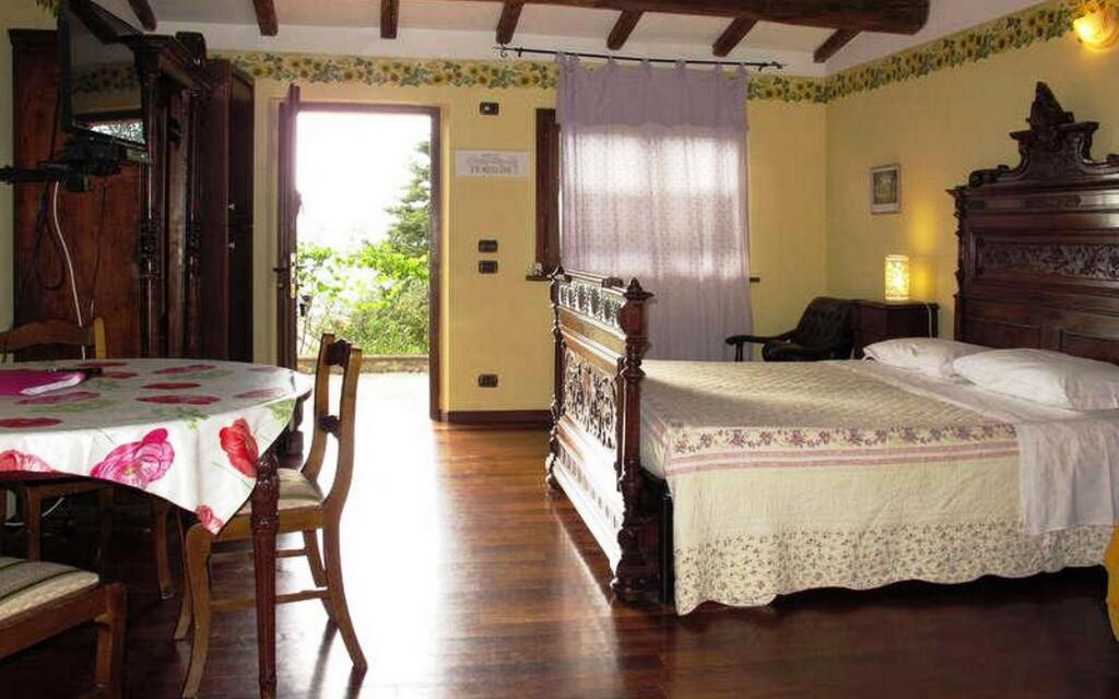 Dependace La Pineta, Ac, Wifi, Perugia: Autunno, Estate, Primavera, Soggiorno