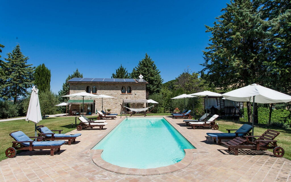 Dependace La Pineta, Ac, Wifi, Perugia: Piscina