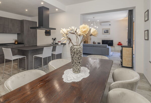 Villetta Cafaggio, Ac, Wifi, Panzano In Chianti: Autumn, Kitchen, Living Room, Spring, Summer