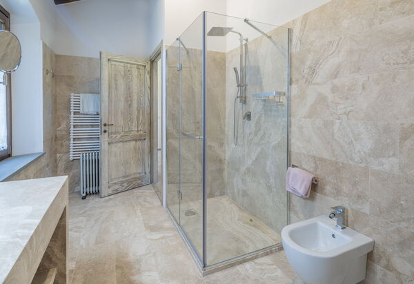 Villetta Cafaggio, Ac, Wifi, Panzano In Chianti: Autumn, Bathroom, Spring, Summer