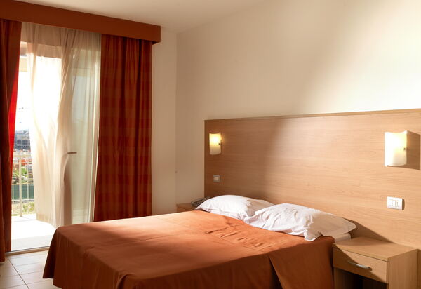 Residence Roseto, Pool, Seaview, Abruzzo: Autunno, Camera da letto, Estate, Primavera