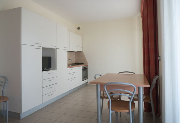 Residence Roseto, Pool, Seaview, Abruzzo: Autunno, Cucina, Estate, Primavera, Sala da pranzo, Soggiorno