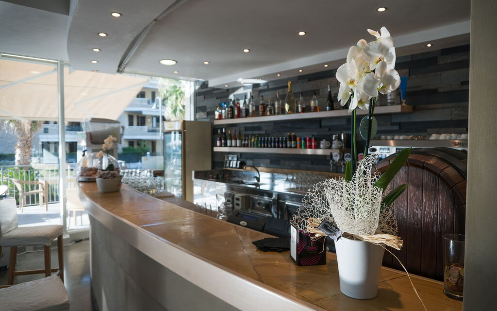 Residence Roseto, Pool, Seaview, Abruzzo: Attività, Autunno, Estate, Primavera