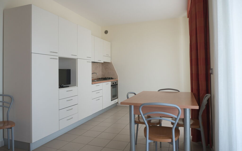 Residence Roseto, Pool, Seaview, Abruzzo: Autunno, Cucina, Estate, Primavera, Sala da pranzo, Soggiorno