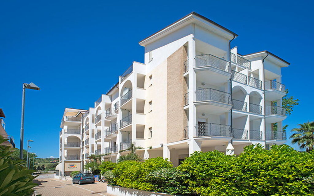 Tortoreto Apartment Close To The Sea, Ac,wi -fi: Autunno, Estate, Esterni, Primavera