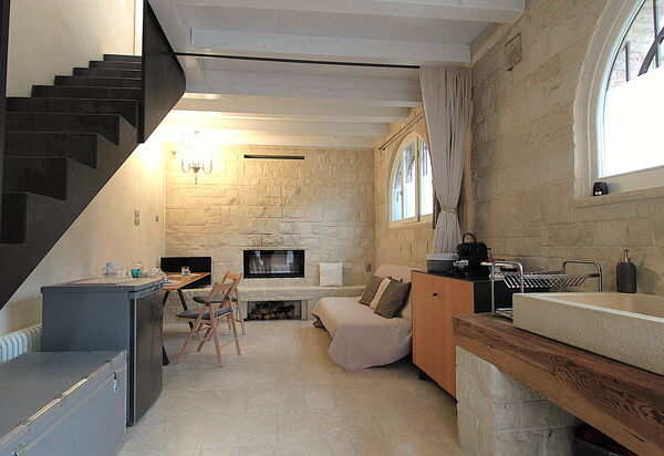 Design Loft, Romantic Retreat, Feltre: Autumn, Living Room, Spring, Summer