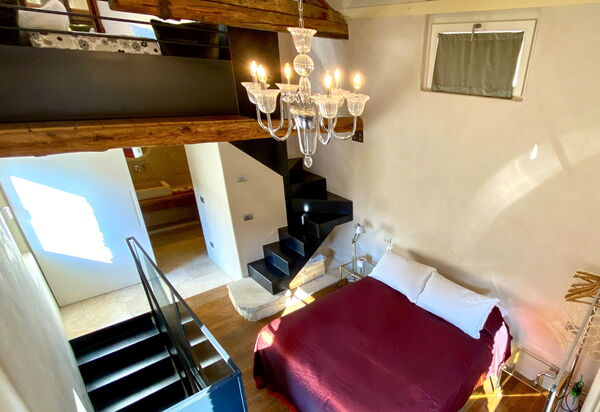 Design Loft, Romantic Retreat, Feltre: Autumn, Bedroom, Spring, Summer