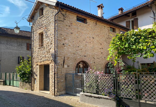 Design Loft, Romantic Retreat, Feltre: Autumn, Main Entrance, Spring, Summer