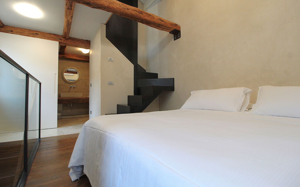 Design Loft, Romantic Retreat, Feltre: Autunno, Camera da letto, Estate, Primavera