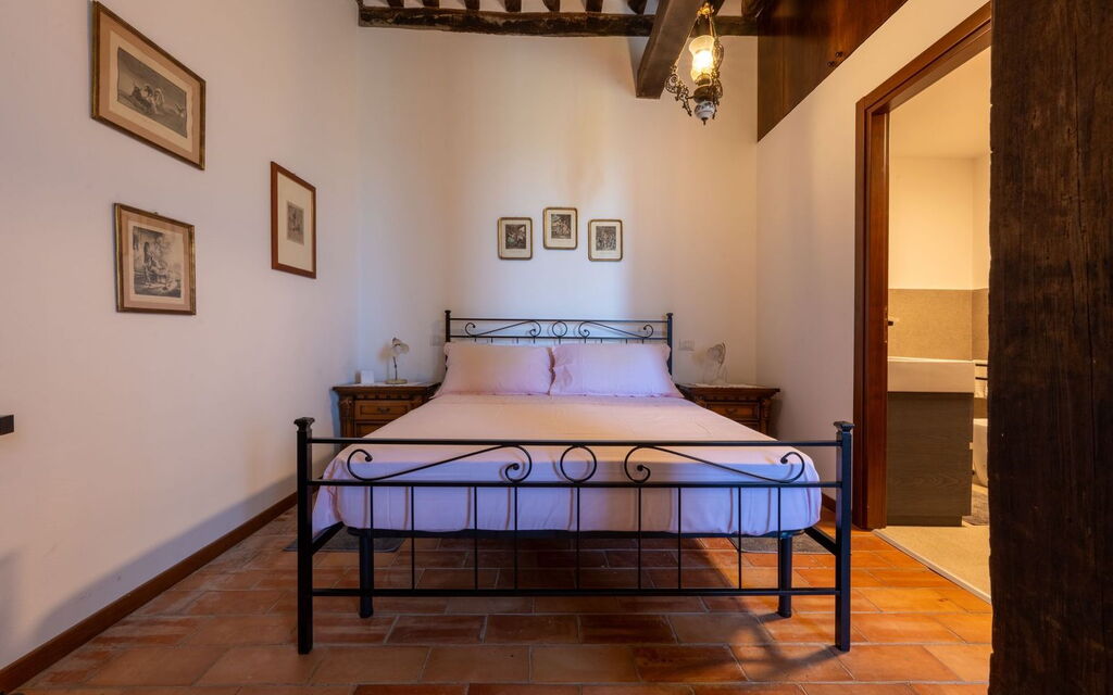 Tenuta i Mandorli, Pool, Wifi, Peccioli - : Autumn, Bedroom, Spring, Summer