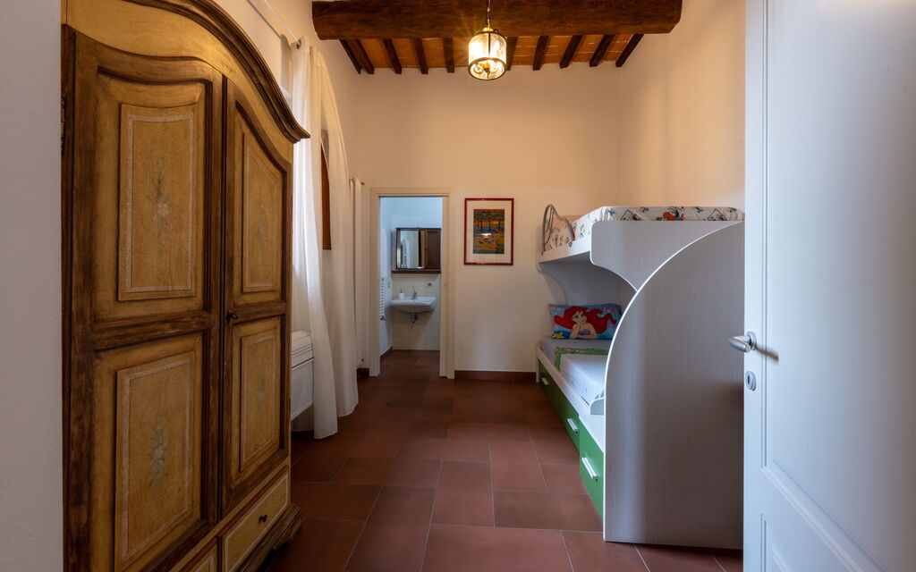 Tenuta i Mandorli, Pool, Wifi, Peccioli - : Autumn, Bedroom, Spring, Winter