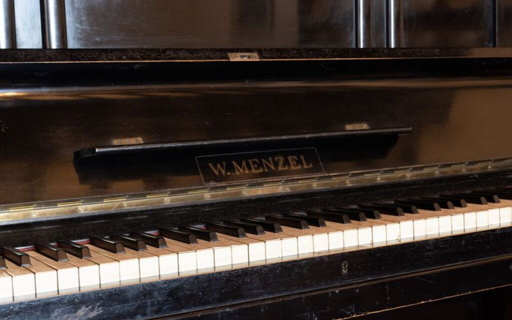 Tenuta i Mandorli, Pool, Wifi, Peccioli - : Autumn, Room Detail, Spring, Summer