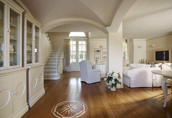 Villa Forte Dei Marmi, Pool & Garden: Autumn, Room Detail, Spring, Summer