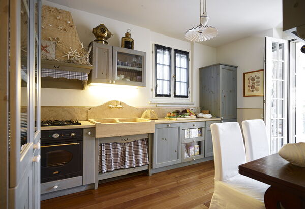 Villa Forte Dei Marmi, Pool & Garden: Autumn, Kitchen, Spring, Summer