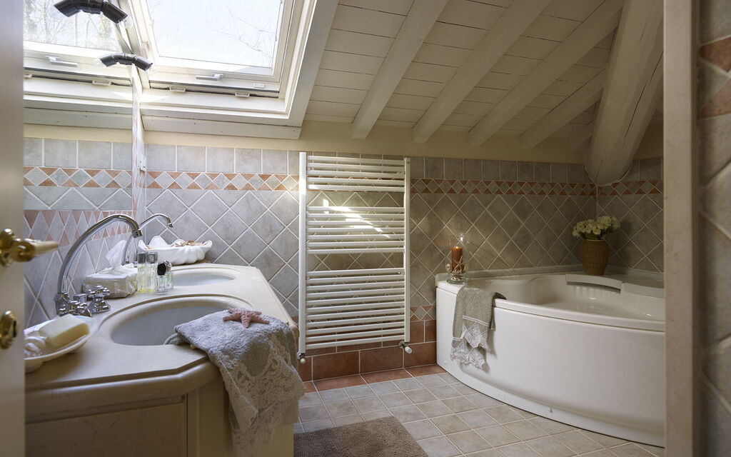 Villa Forte Dei Marmi, Pool & Garden: Autumn, Bathroom, Spring, Summer