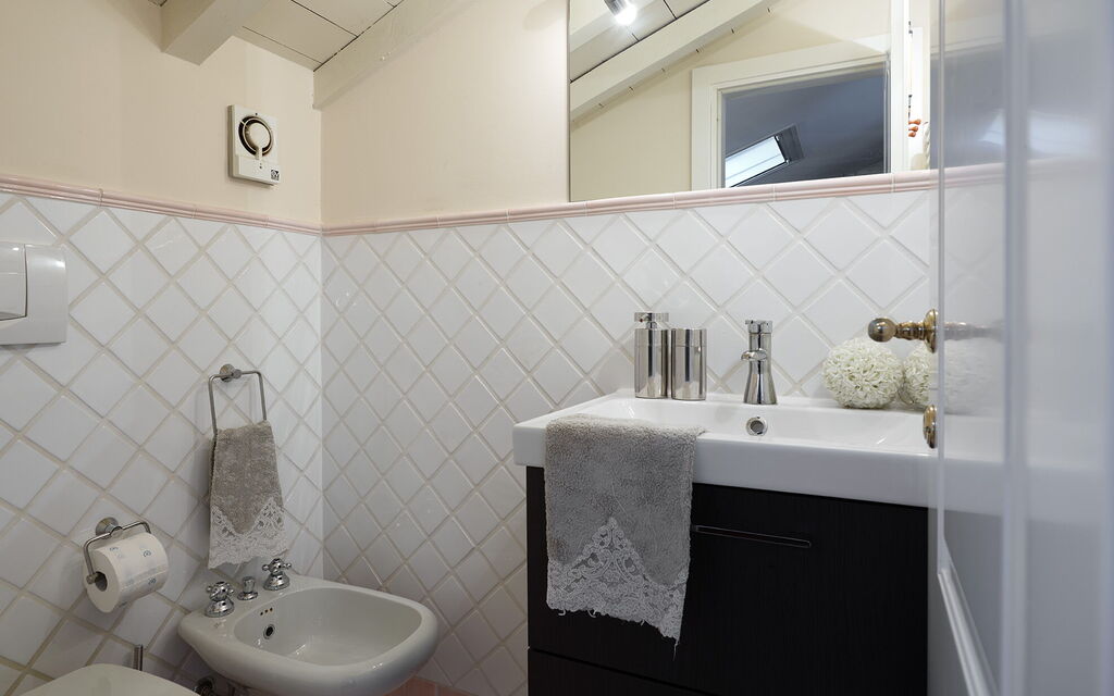 Villa Forte Dei Marmi, Pool & Garden: Autumn, Bathroom, Spring, Summer