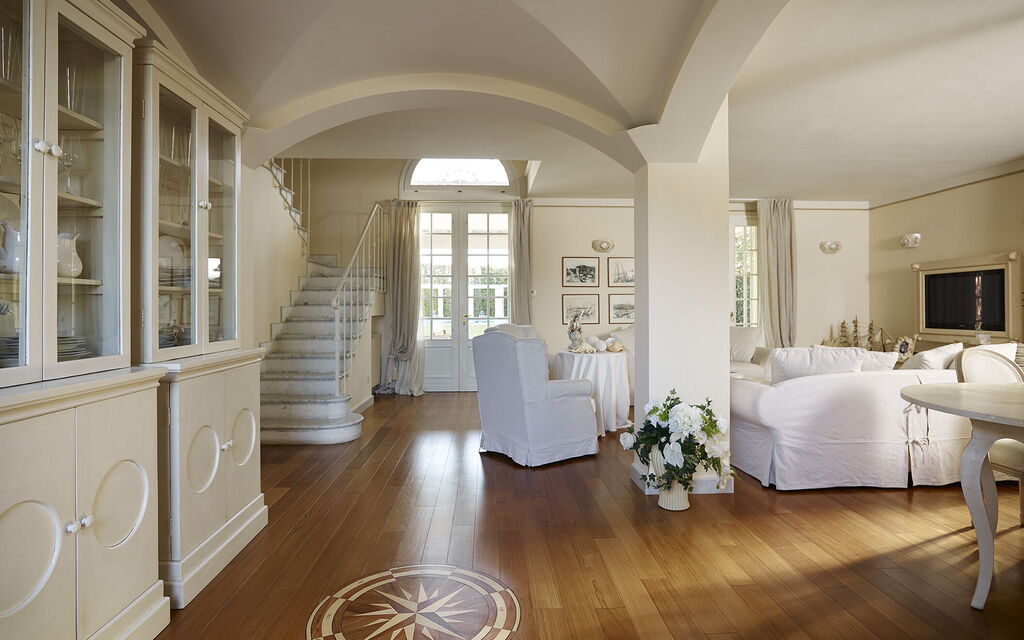 Villa Forte Dei Marmi, Pool & Garden: Autumn, Room Detail, Spring, Summer