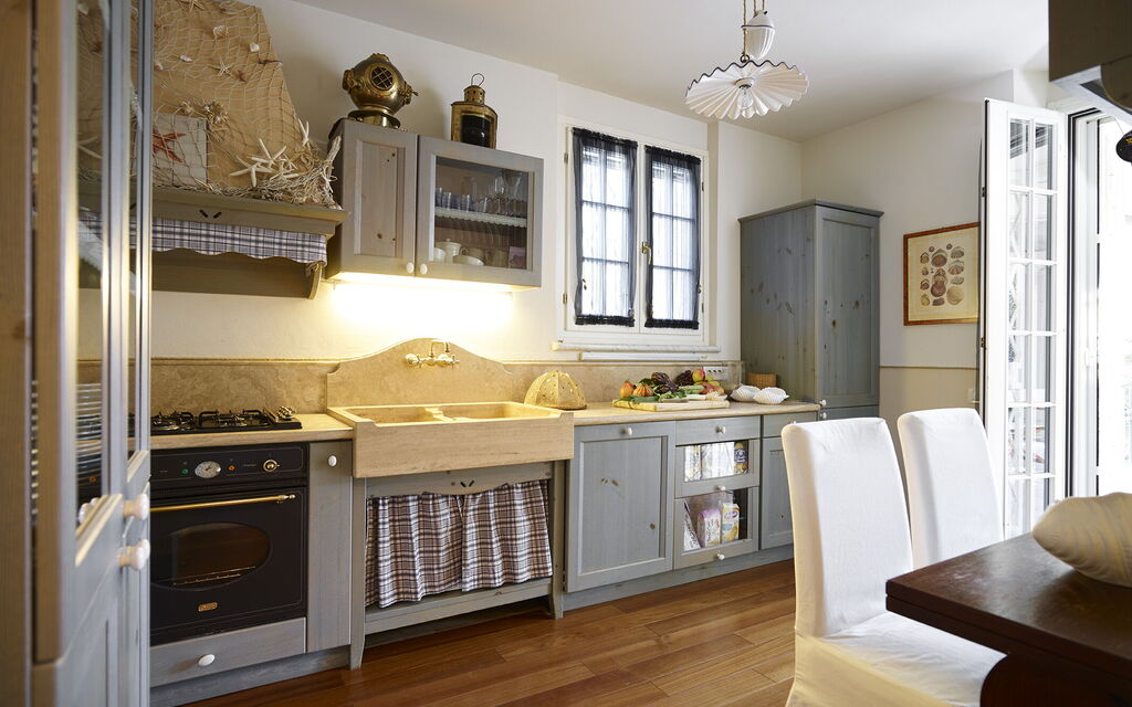 Villa Forte Dei Marmi, Pool & Garden: Autumn, Kitchen, Spring, Summer