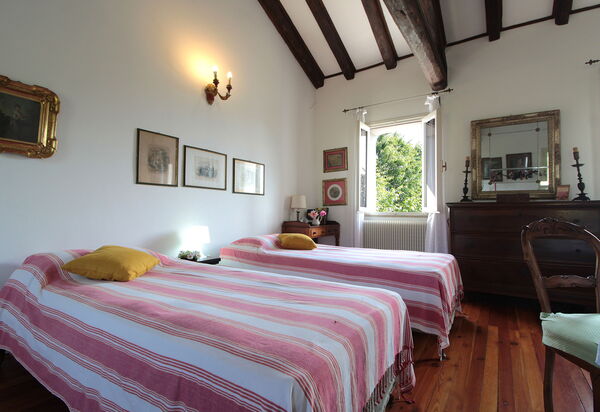 Casa Ballo delle Streghe, Garden, Montebelluna: Autumn, Bedroom, Spring, Winter