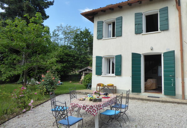 Casa Ballo delle Streghe, Garden, Montebelluna: Autumn, Building Exterior, Garden, Spring, Summer