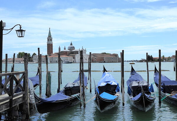 Casa Ballo delle Streghe, Garden, Montebelluna: Activities, Autumn, Spring, Summer