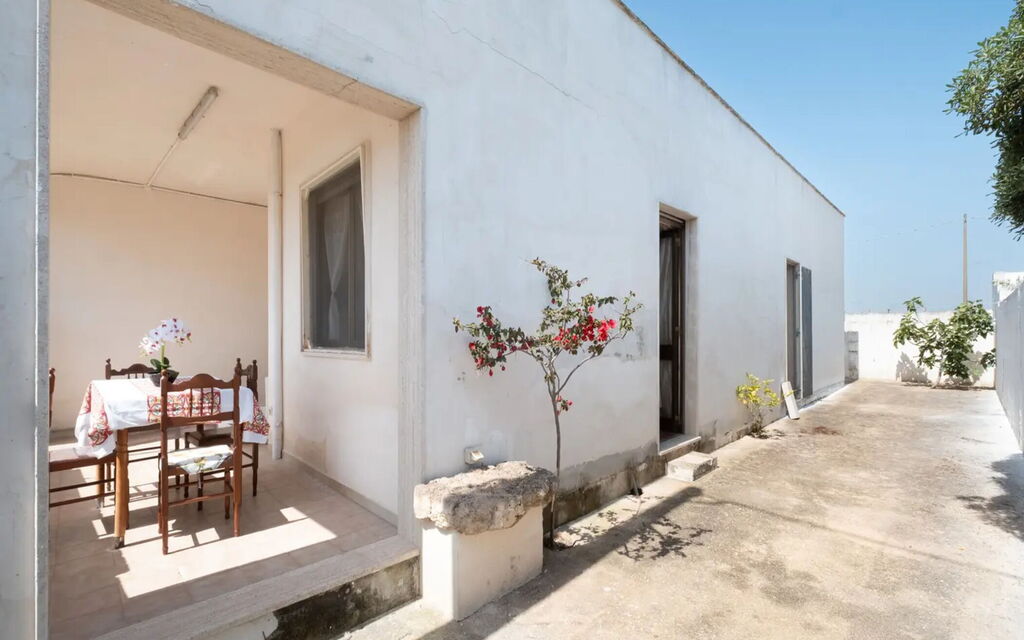 Villetta Sirena, Porto Cesareo: Autumn, Main Entrance, Spring, Summer