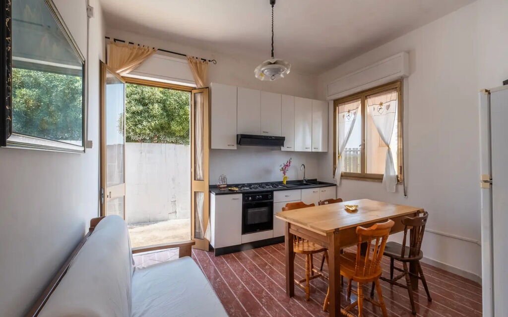 Villetta Sirena, Porto Cesareo: Autumn, Kitchen, Living Room, Spring, Summer