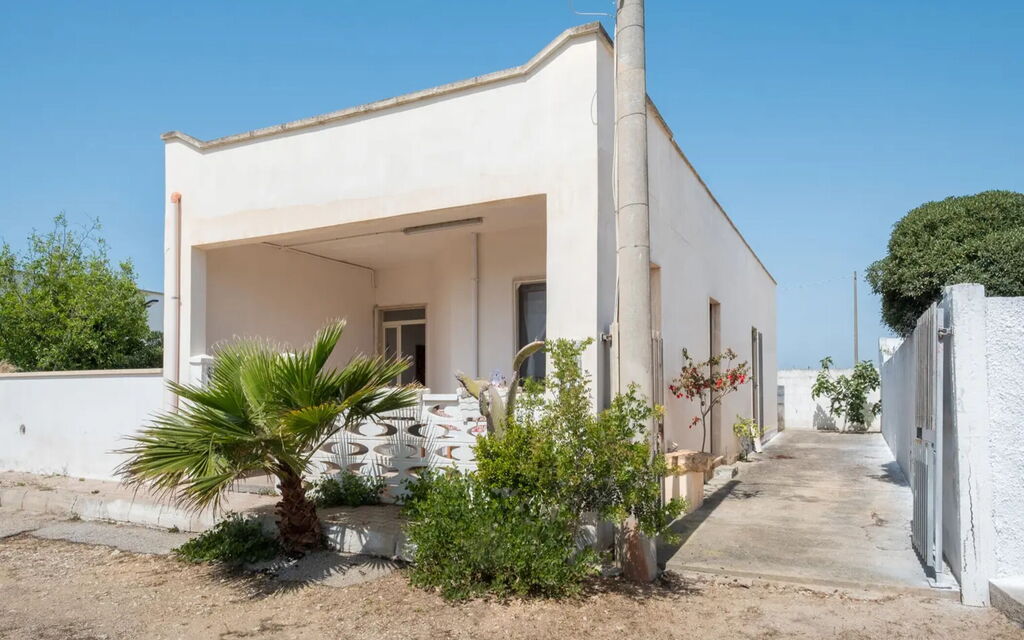 Villetta Sirena, Porto Cesareo: Autumn, Main Entrance, Spring, Summer