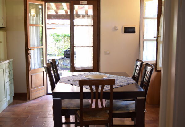 Oasi Della Pergola: Autunno, Cucina, Estate, Primavera