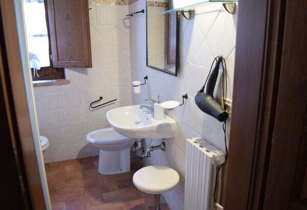 Oasi Della Pergola: Autunno, Bagno, Estate, Primavera