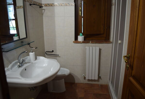 Oasi Della Pergola: Autunno, Bagno, Estate, Primavera