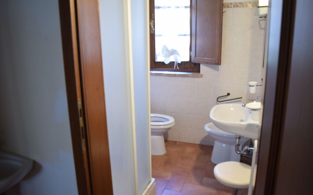 Oasi Della Pergola - : Autumn, Bathroom, Spring, Summer