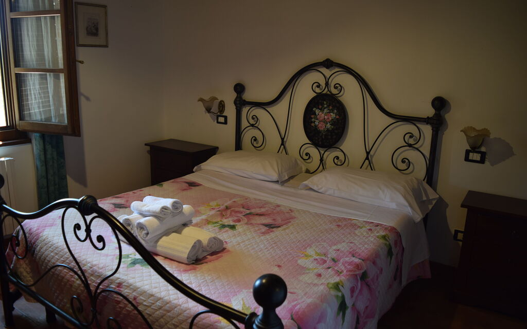 Oasi Della Pergola - : Autunno, Camera da letto, Estate, Primavera