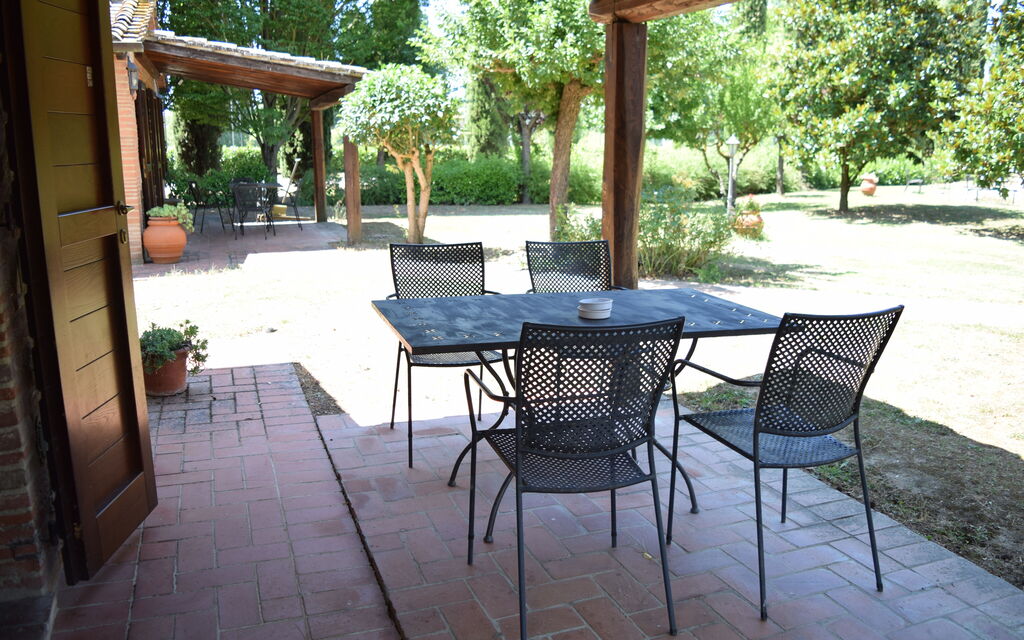 Oasi Della Pergola - : Autunno, Estate, Esterni, Primavera