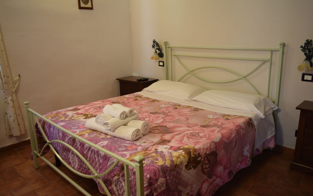 Oasi Della Pergola - : Autunno, Camera da letto, Estate, Primavera