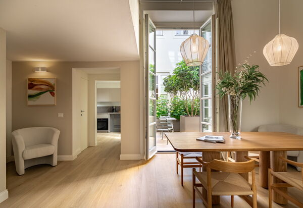 Deservi Charming Apartments: Autumn, Living Room, Spring, Summer, Winter