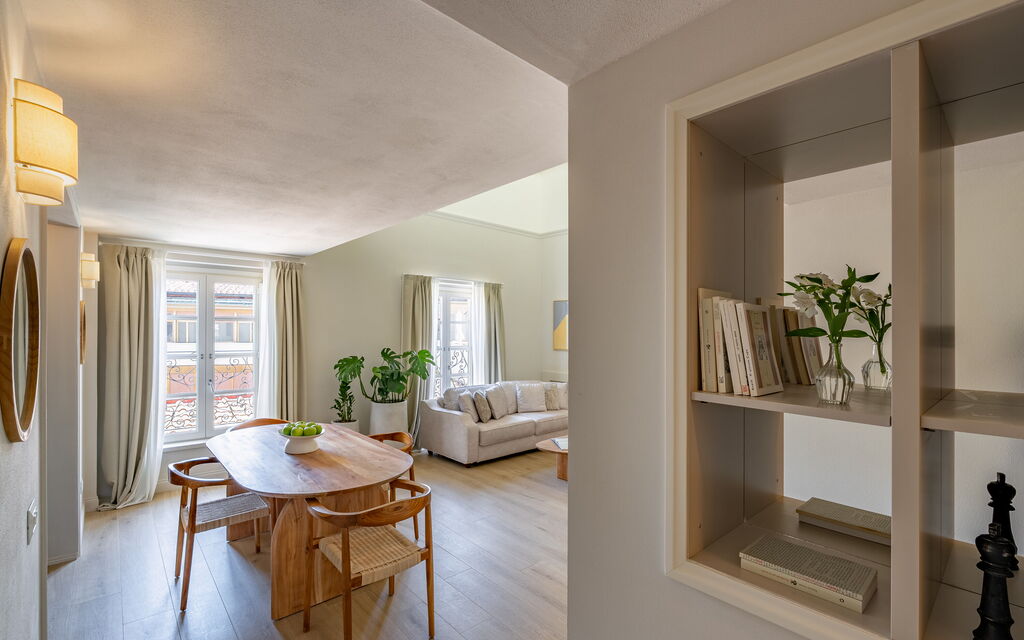 Deservi Charming Apartments - : Autumn, Kitchen, Living Room, Spring, Summer, Winter