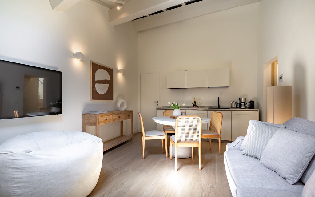 Deservi Charming Apartments - : Autunno, Camera da letto, Estate, Inverno, Primavera, Soggiorno