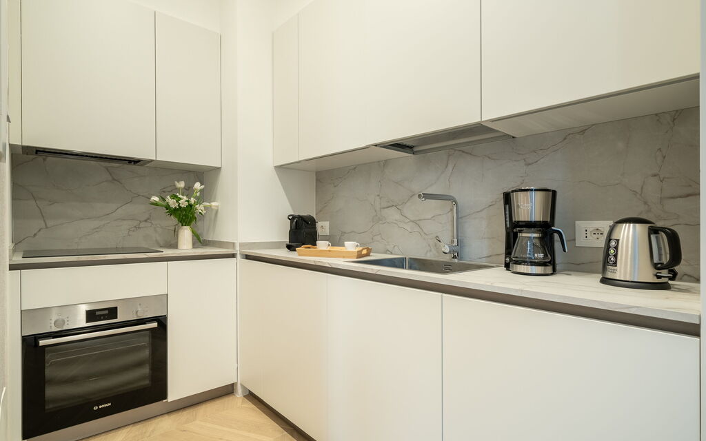 Deservi Charming Apartments - : Autumn, Kitchen, Spring, Summer, Winter