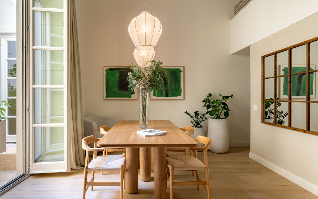 Deservi Charming Apartments - : Autumn, Living Room, Spring, Summer, Winter