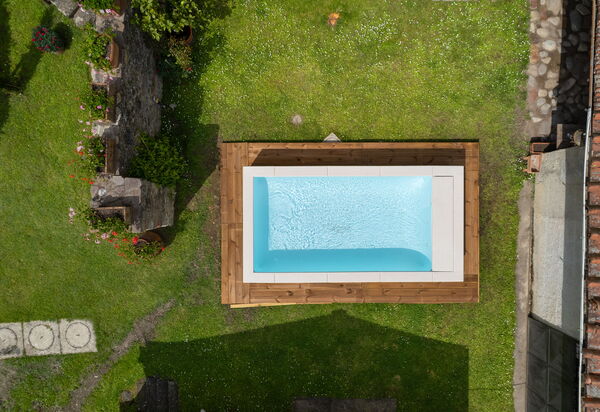 Villa La Fornace: all'aperto, Esterni, Piscina