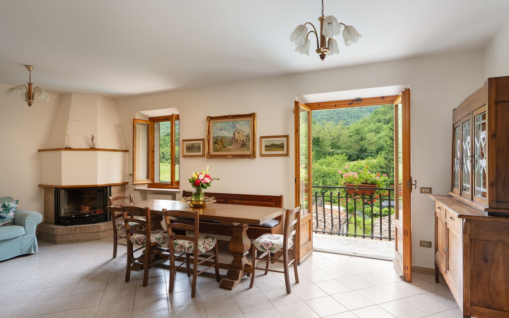 Villa La Fornace: Dining Room, Living Room