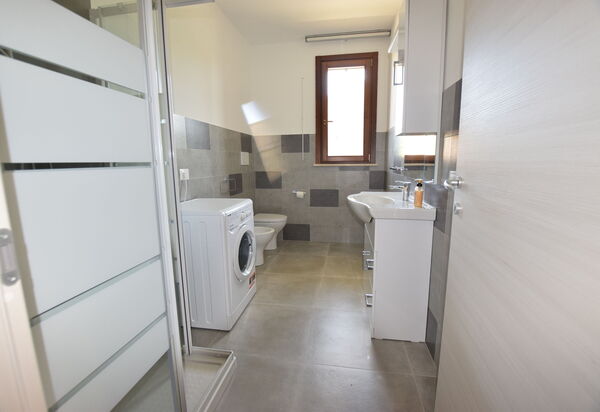 Casa In Collina: Autunno, Bagno, Estate, Primavera